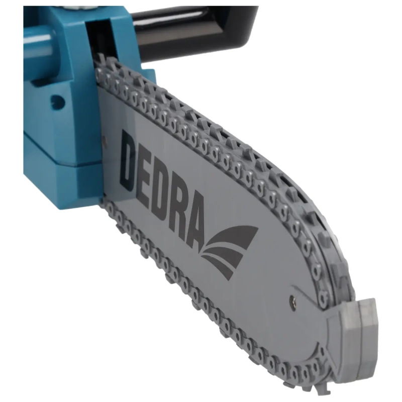 Hračka s motorovou pílou 4