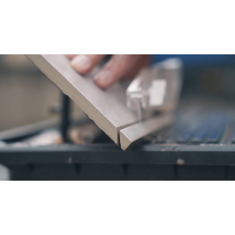 Akumulátorová rezačka na dlaždice 18V 11