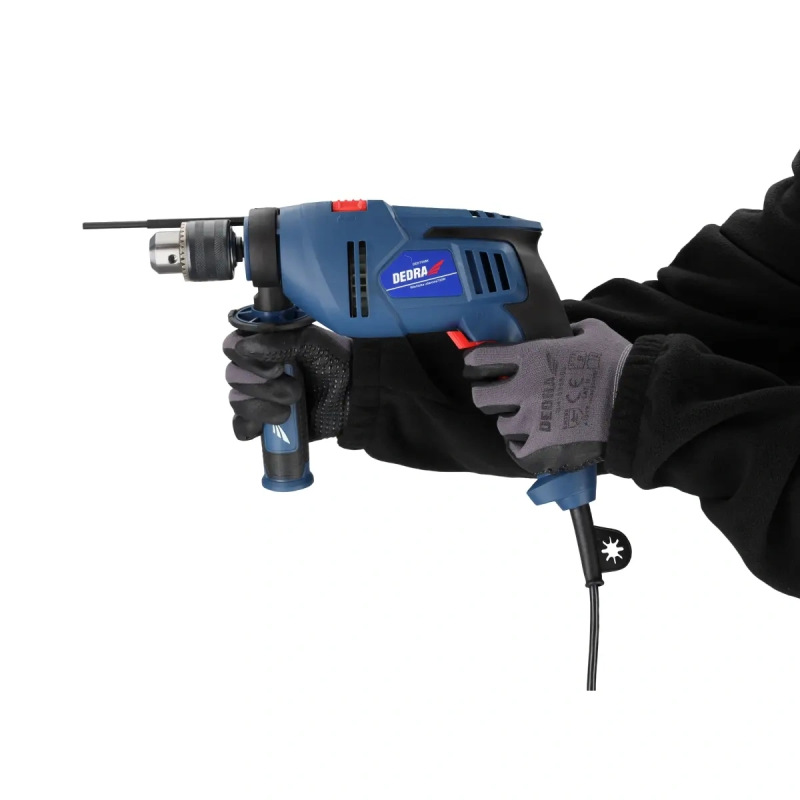 Príklepová vŕtačka 700W 4