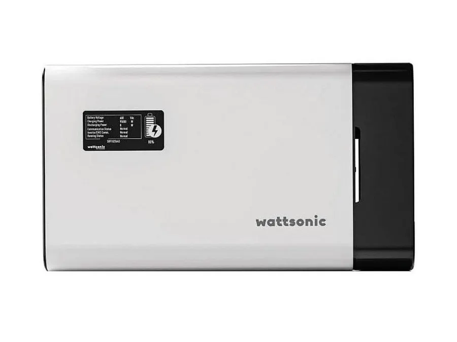 Systém riadenia batérií BMS s LCD displejom pre batérie 3,84 kWh gen.3